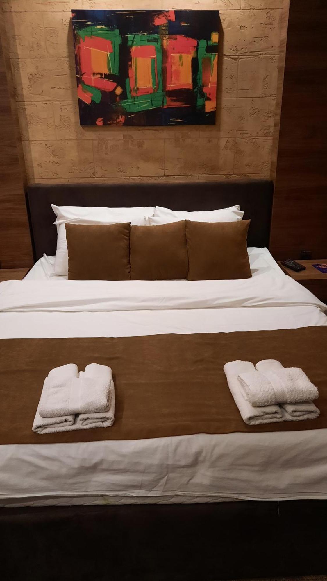 Stan Na Dan Apartman D Lux Jacuzzi Κραγκούγιεβατς Εξωτερικό φωτογραφία