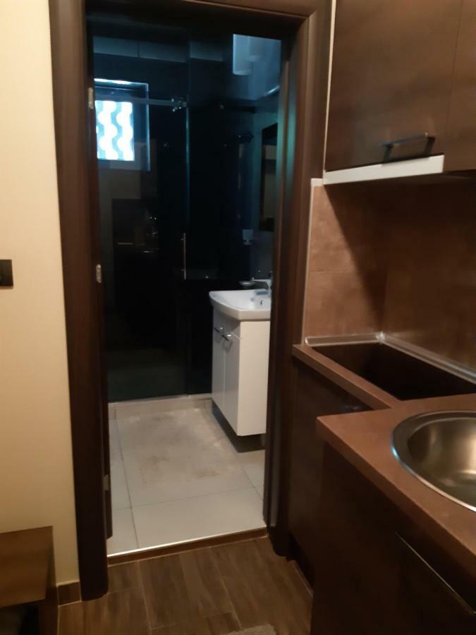 Stan Na Dan Apartman D Lux Jacuzzi Κραγκούγιεβατς Εξωτερικό φωτογραφία